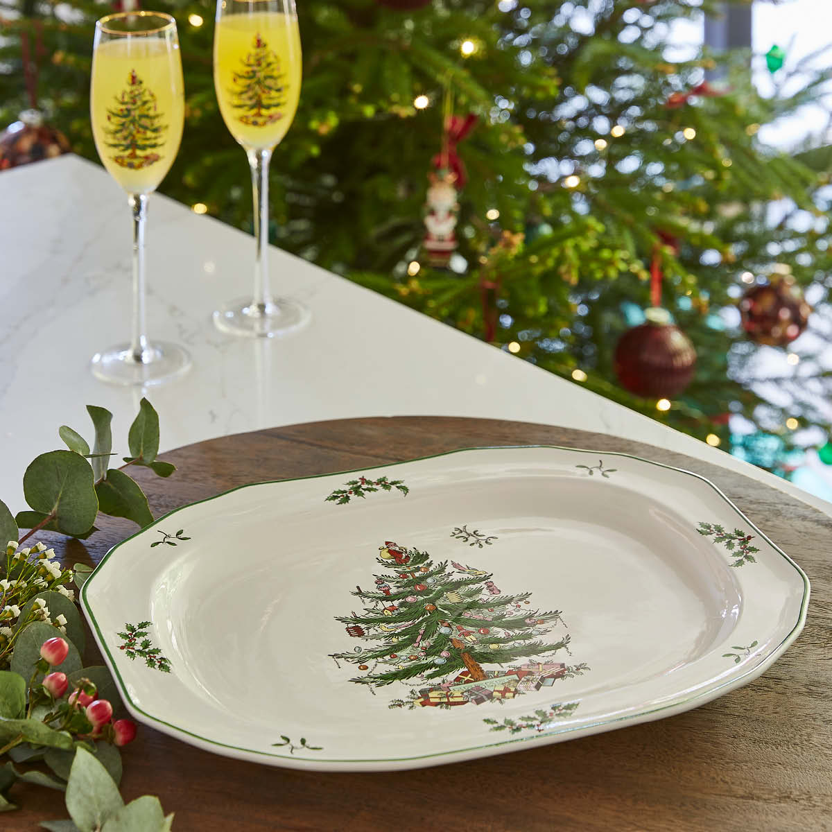 Christmas Tree Sculpted Platter image number null
